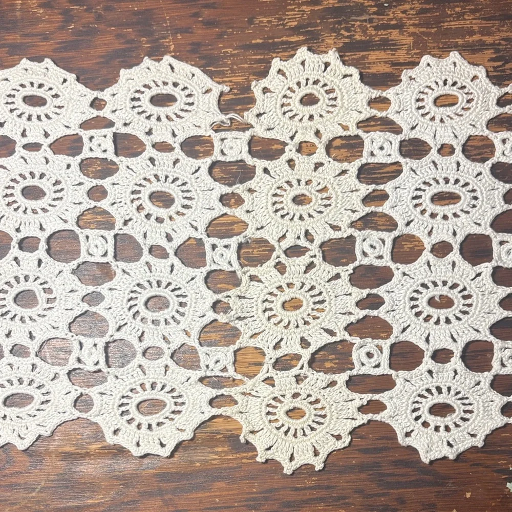 Vintage Elegant Crochet Table Runner Furniture Cover in Cream